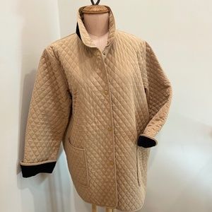 Never Worn, like new Jones New York Quilted Spring Car Coat. Size XL